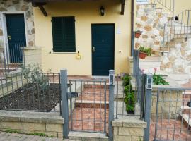 Madonnina Tuscany House, self-catering accommodation in Montefollonico