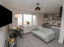 Apt 8 Hunter's Quay