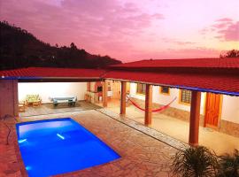 Chácara isabella, hotel in Socorro