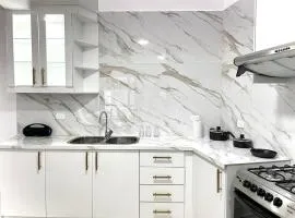 Casa de Madera y Mármol