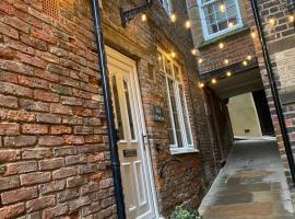 The Lair, ubytování v soukromí na pláži v destinaci Whitby