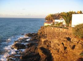 Bungalow in privater, wunderschön gepflegter und ruhiger Anlage auf einem Felsen direkt am Meer, hotel Playa del Águilában