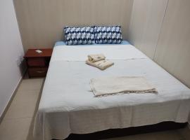 Quarto confortável em Est Velha, homestay in Estância Velha