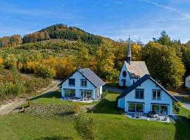 Ferienhäuser Hoher Knochen mit Sauna, hotel i Winterberg