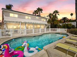 Stunning Coastal Escape with Private Pool, Spa, Arcade, Disney, Beach, hotel en Mission Viejo