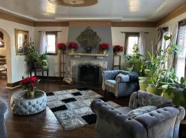 Marygrove Manor, homestay in Detroit