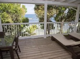 Idyllic 2 Bedroom Beach House - The Hideaway