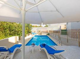 Villa Lorella - Relaxing Villa With Pool, hotel di Mellieħa