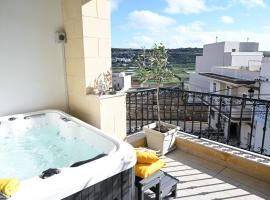 Ta'lonza Luxury Near Goldenbay With Hot Tub App1, hotel Mellieħában