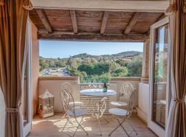 [PORTO ROTONDO]Comfort in Centro con Piscina, A/C, hotel din Porto Rotondo