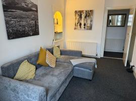 140 MAIN ST GROUND LEFT, pet-friendly hotel in Largs