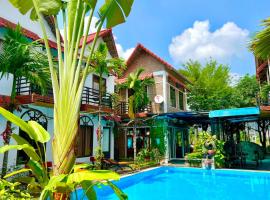 The Pineapple House, self catering accommodation in Ninh Binh