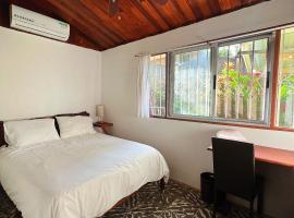 Casa Verde, guest house in Uvita