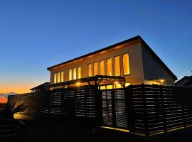 PRIVATE VILLA 凪, hotel com banheiras de hidromassagem em Funakata