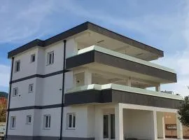Villa Casper Modern Retreat