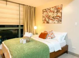 Chillhive Condo In Bgc Near Uptown Mall #ournw17a