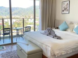 OCEANA HOME Phuket Kamala, Hotel in Strand Kamala