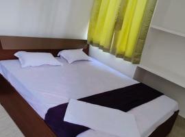 Glamour Palace, hotel near Gaya International Airport - GAY, Gaya