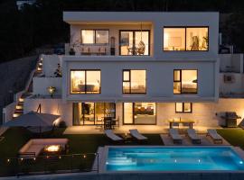 New! Villa Sunset Split overviewing Split and Podstrana bay – hotel z parkingiem w mieście Strožanac