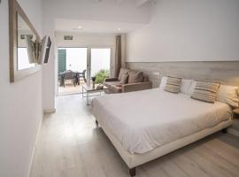 Xubec - Albergue Juvenil, bed and breakfast v destinaci Ciutadella