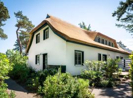 Beach house Dune 19 - Joy, hotel in Neuhaus