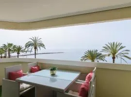 Sea Front Apartment in Marbella Center