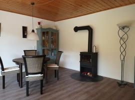 Holiday apartment at the linden tree, hotel in Dernbach