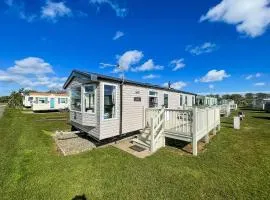 6 Berth Caravan With Decking At Sunnydale Holiday Park Ref 35243kg