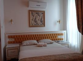 BUDAKZADE KONAĞI OTEL-RESTAURANT 1841, hotel v destinaci Karşıyaka