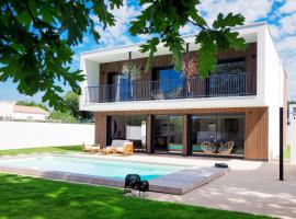 Brīvdienu māja Beautiful Villa close to the Seaside pilsētā Talmona