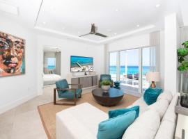 Rum Point Resort 501 Penthouse, hotel in Driftwood Village