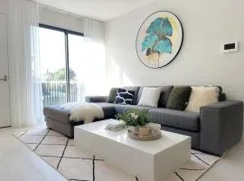 Shine Keysborough High-end Family Home, Netflix, Top Location