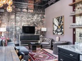 80 Lex 201 Exquisite Downtown Apt