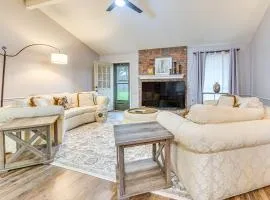 Pet-Friendly Conway Home 1 Mi to Hendrix College!