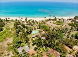 108 Palms Beach Resort: Trincomalee şehrinde bir otel