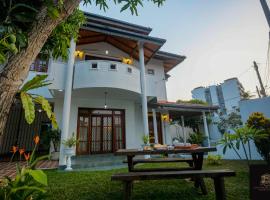 Chatsworth House, hotel din Mount Lavinia