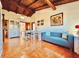 White Home i Caprifogli, hotell i Baja Sardinia