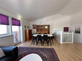 Stor lejlighed til 6 personer, hotel in Nuuk