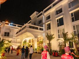 THE GRAND CASA HOTEL BANQUET SPA: Mātigara, Bagdogra Havaalanı - IXB yakınında bir otel