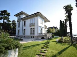 Villa Qotico Atlanta, hotel in Desenzano del Garda