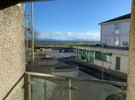Ocean view apartment, departamento en Galway
