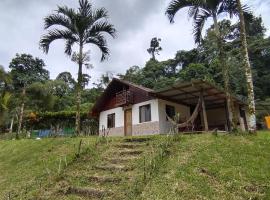 Quinta Nairobi, hotel in Pedro Vicente Maldonado