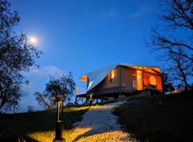 마사 마리티마에 위치한 럭셔리 텐트 Glamping Stregaia