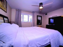 KING SUITE ON 16TH AVE, отель типа «постель и завтрак» в Анкоридже