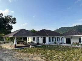 Ocean Villa, Radiant Teluk Sari
