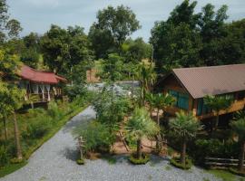 บ้านสวนแก้วคำแพง Baan Suan Kaew Khampaeng, hotel cu parcare din Udon Thani
