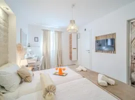 Central Split rooms and apartments Paese