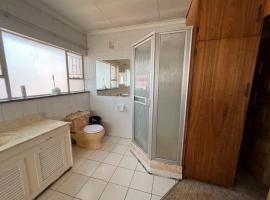 Kharimbi Camp House, camping in Brakpan