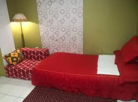 JOHNFONZ BUILDING Romantic Room