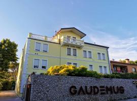 Locanda Gaudemus Boutique Hotel、システィアーナのホテル